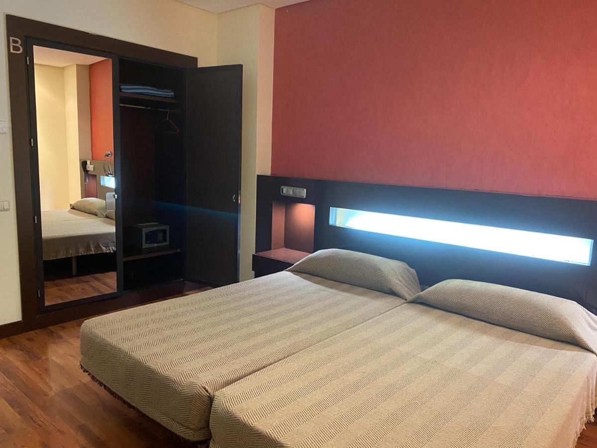 Hotel La Cantuena (Adults Only) Fuenlabrada Extérieur photo